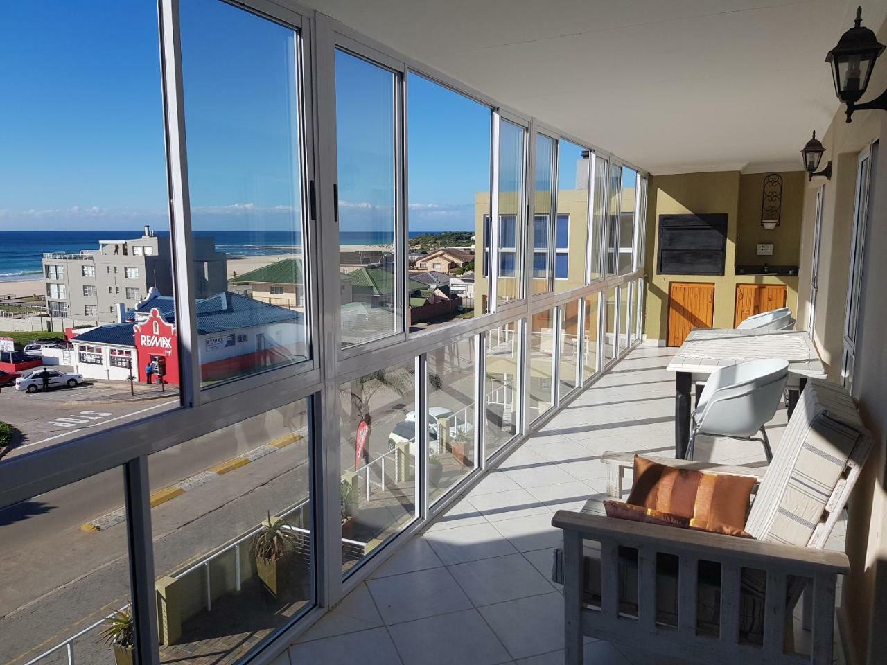 Main Beach Penthouse Джефрис Бей Екстериор снимка